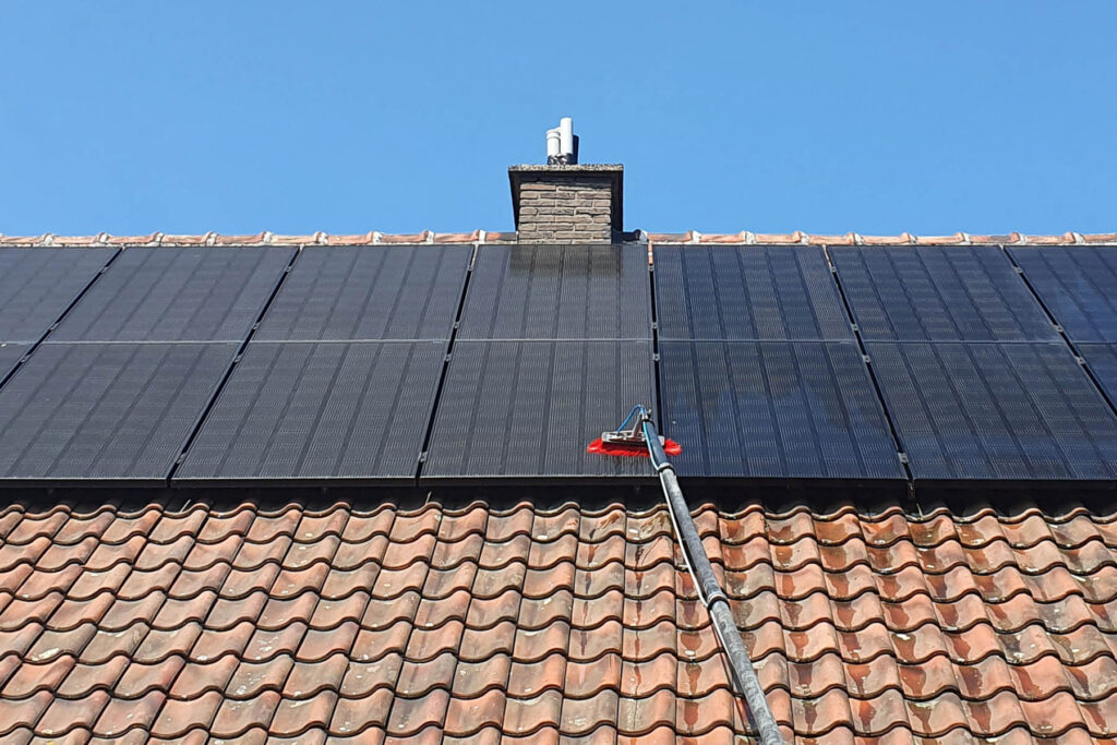 Zonnenpanelen reinigen
